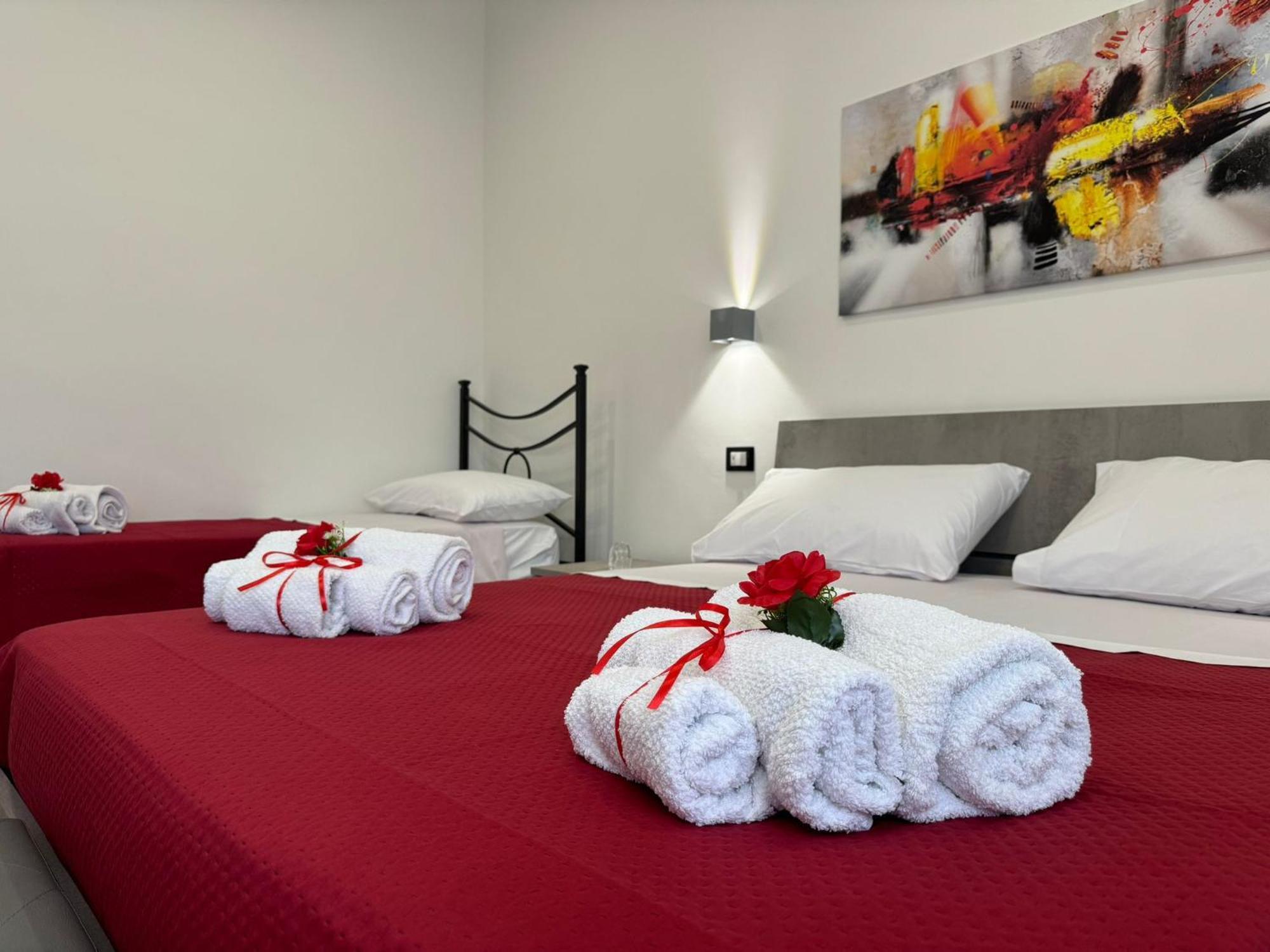 Casa Vacanze La Perla Rara Taranto Exteriör bild