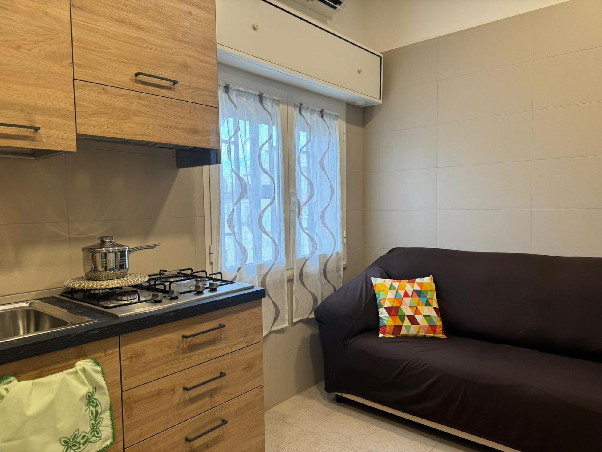Casa Vacanze La Perla Rara Taranto Exteriör bild