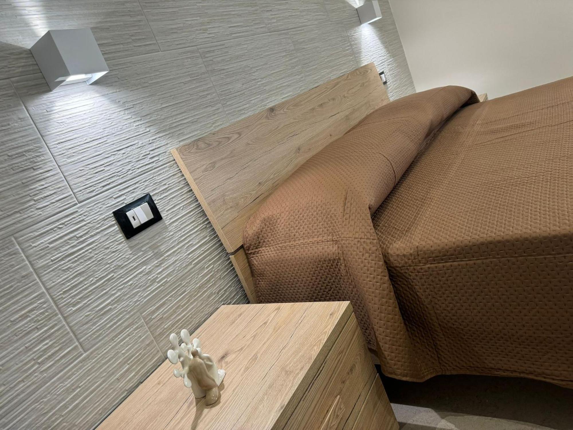 Casa Vacanze La Perla Rara Taranto Exteriör bild
