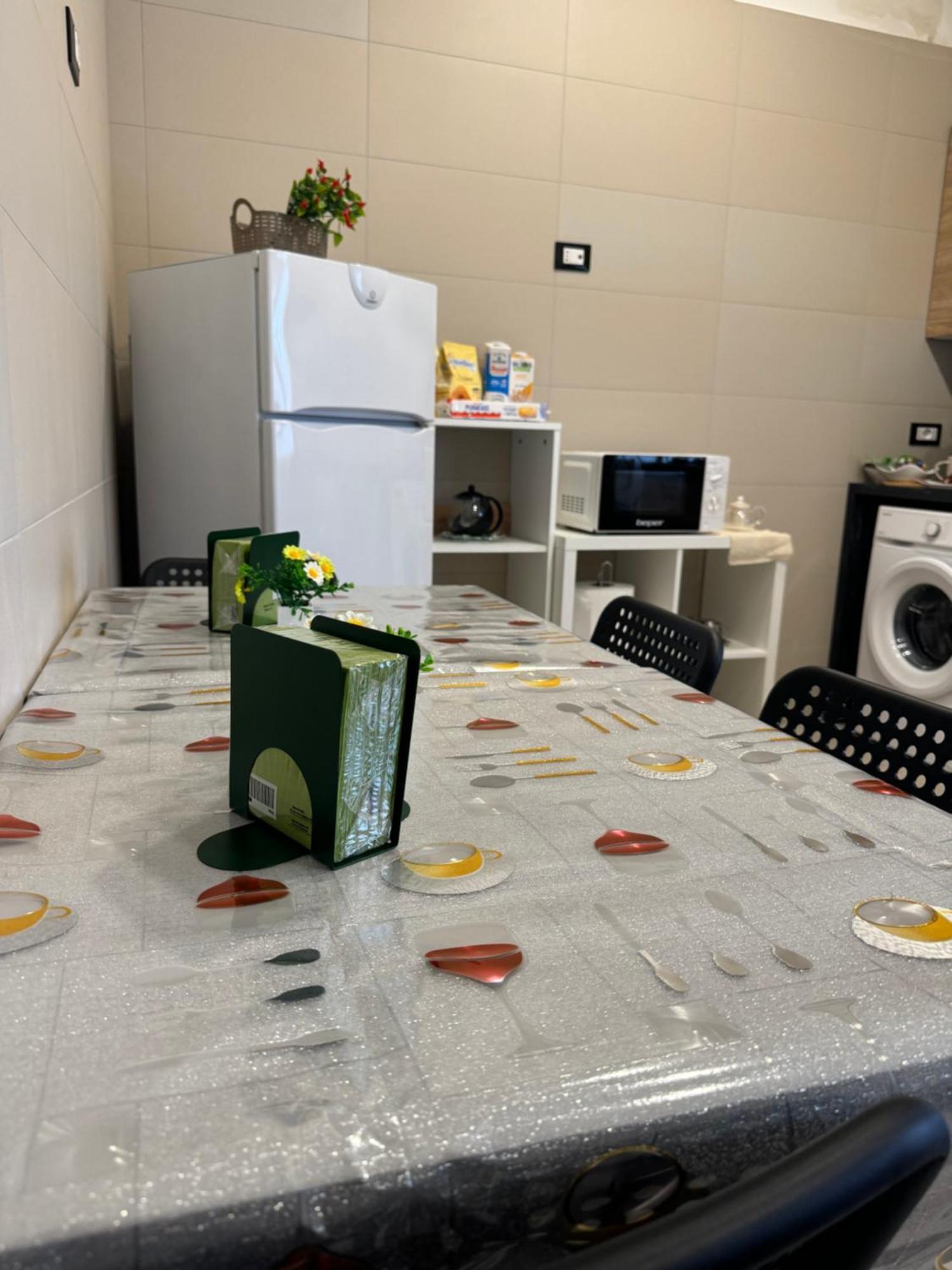 Casa Vacanze La Perla Rara Taranto Exteriör bild